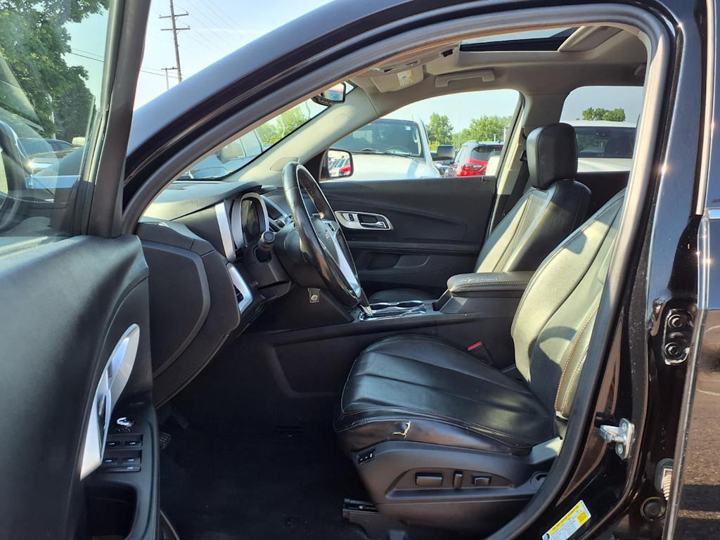 Thumbnail: 2017 Chevrolet Equinox - 10