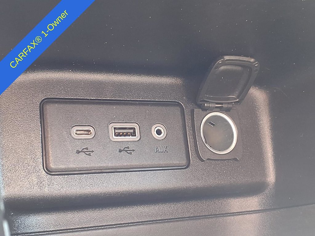 Thumbnail: 2020 Chevrolet Equinox - 25