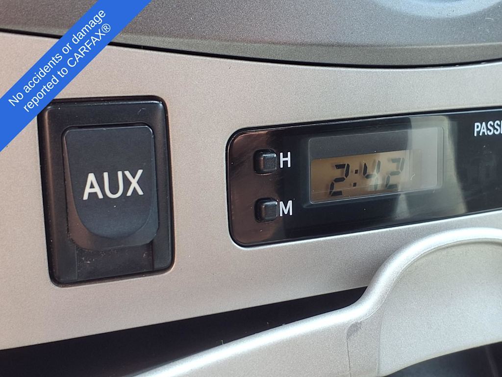 Thumbnail: 2011 Toyota Corolla - 28