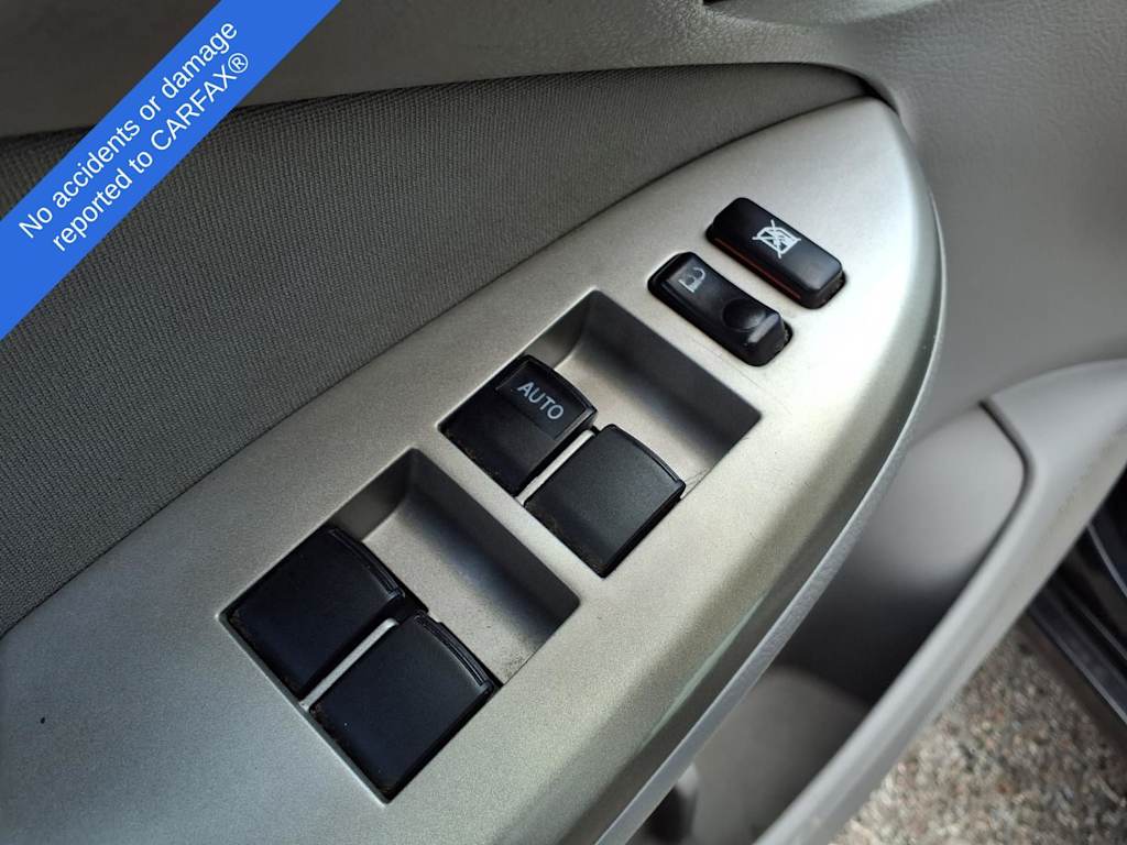 Thumbnail: 2011 Toyota Corolla - 21