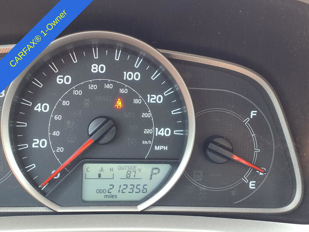 Thumbnail: 2013 Toyota RAV4 - 14