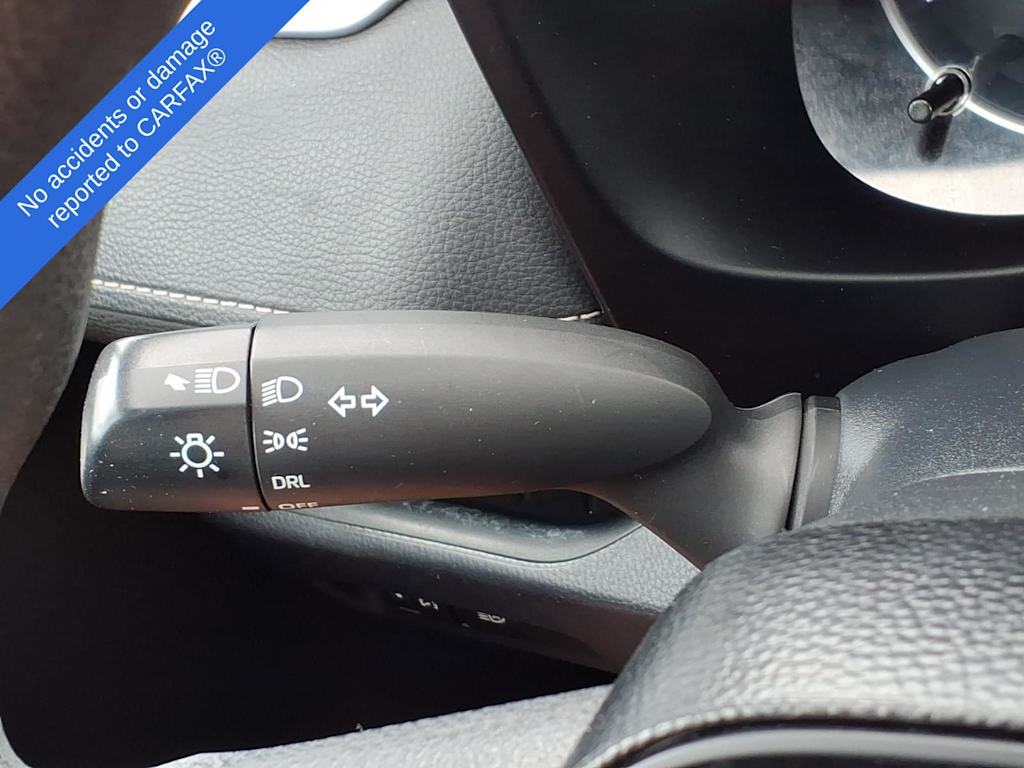 Thumbnail: 2019 Toyota RAV4 - 24