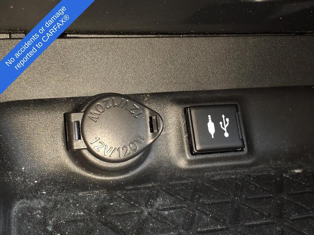 Thumbnail: 2019 Toyota RAV4 - 27