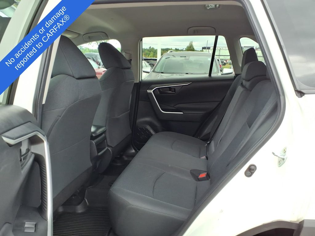 Thumbnail: 2019 Toyota RAV4 - 12