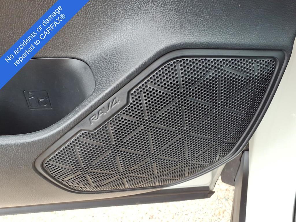 Thumbnail: 2019 Toyota RAV4 - 22