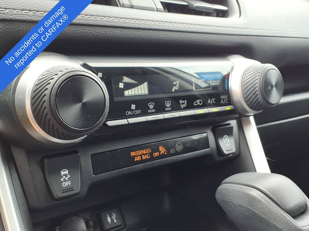 Thumbnail: 2019 Toyota RAV4 - 28