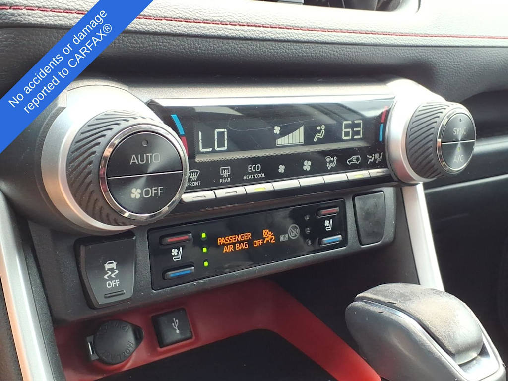 Thumbnail: 2020 Toyota RAV4 - 29