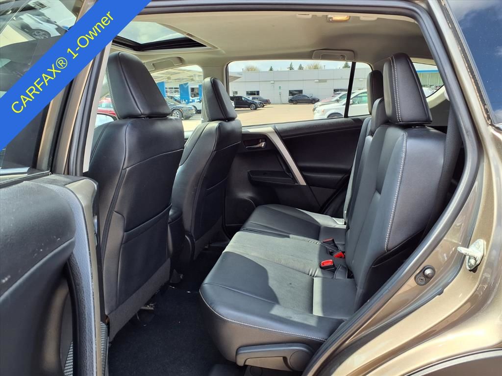 Thumbnail: 2014 Toyota RAV4 - 12