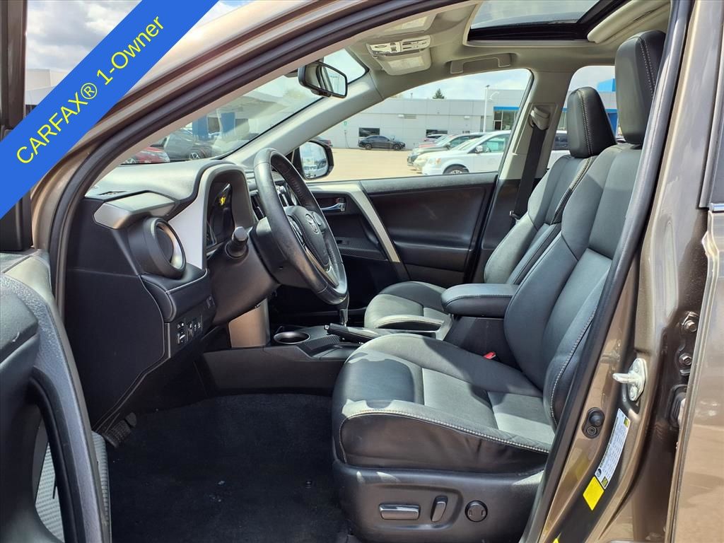 Thumbnail: 2014 Toyota RAV4 - 11