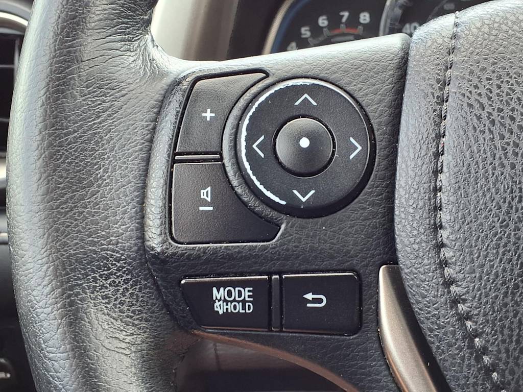 Thumbnail: 2014 Toyota RAV4 - 30