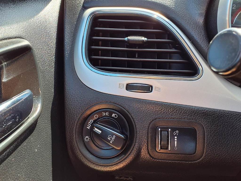 Thumbnail: 2017 Dodge Journey - 26