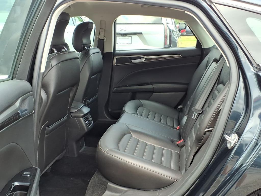 Thumbnail: 2014 Ford Fusion - 11