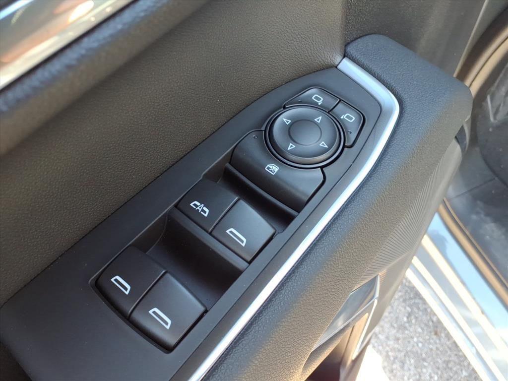 Thumbnail: 2026 Chevrolet Silverado 1500 - 16