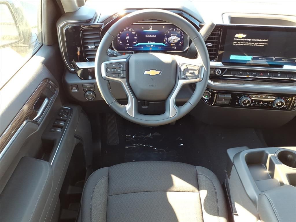 Thumbnail: 2026 Chevrolet Silverado 1500 - 7