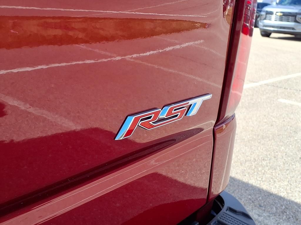 Thumbnail: 2026 Chevrolet Silverado 1500 - 6