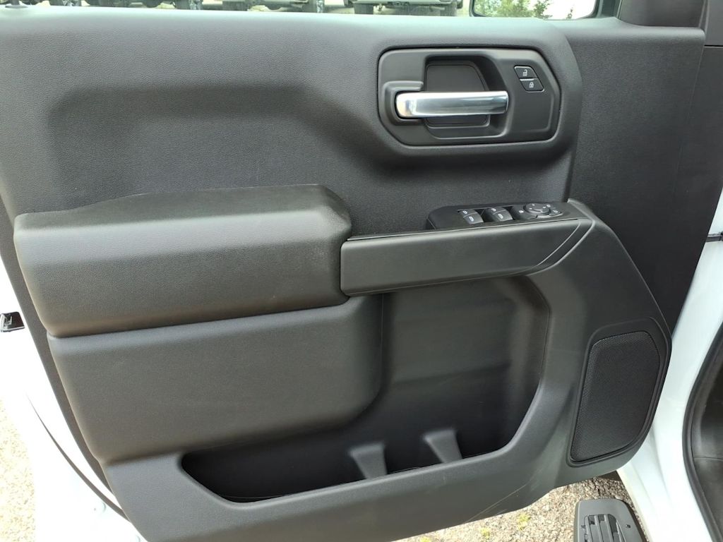 Thumbnail: 2026 Chevrolet Silverado 1500 - 16