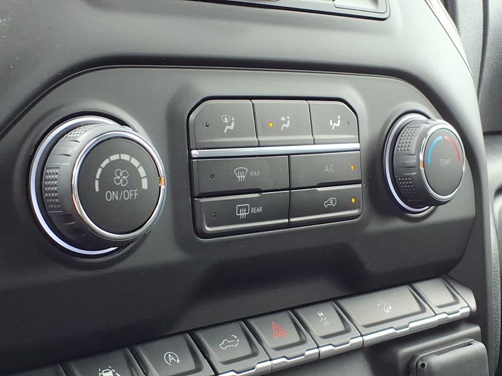 Thumbnail: 2026 Chevrolet Silverado 1500 - 20
