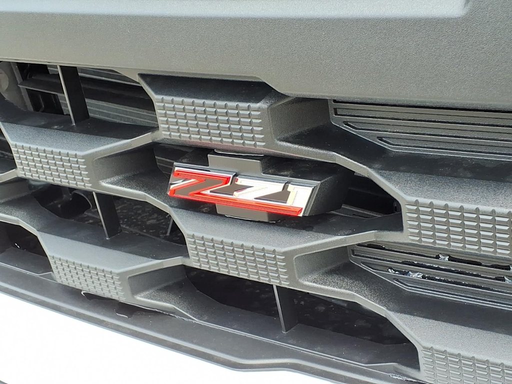 Thumbnail: 2026 Chevrolet Silverado 1500 - 15