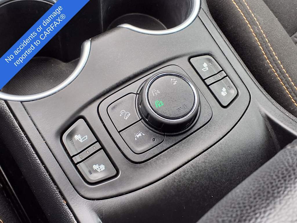 Thumbnail: 2020 GMC Terrain - 28