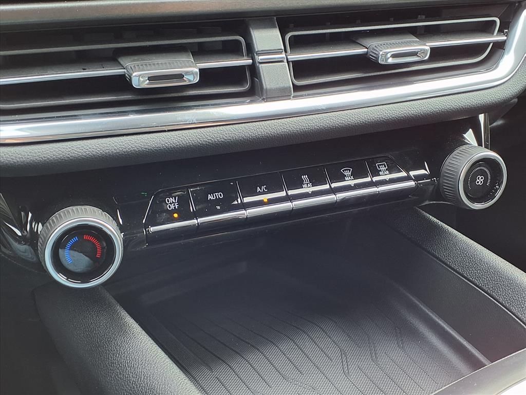 Thumbnail: 2026 Chevrolet Equinox - 18