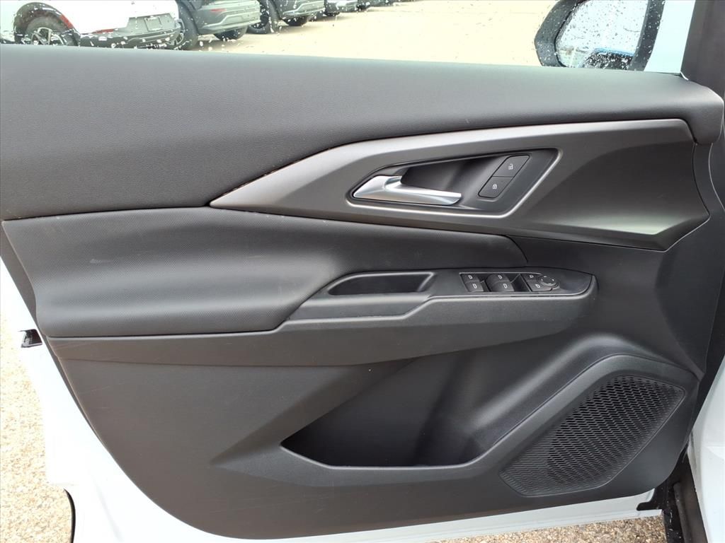 Thumbnail: 2026 Chevrolet Equinox - 15