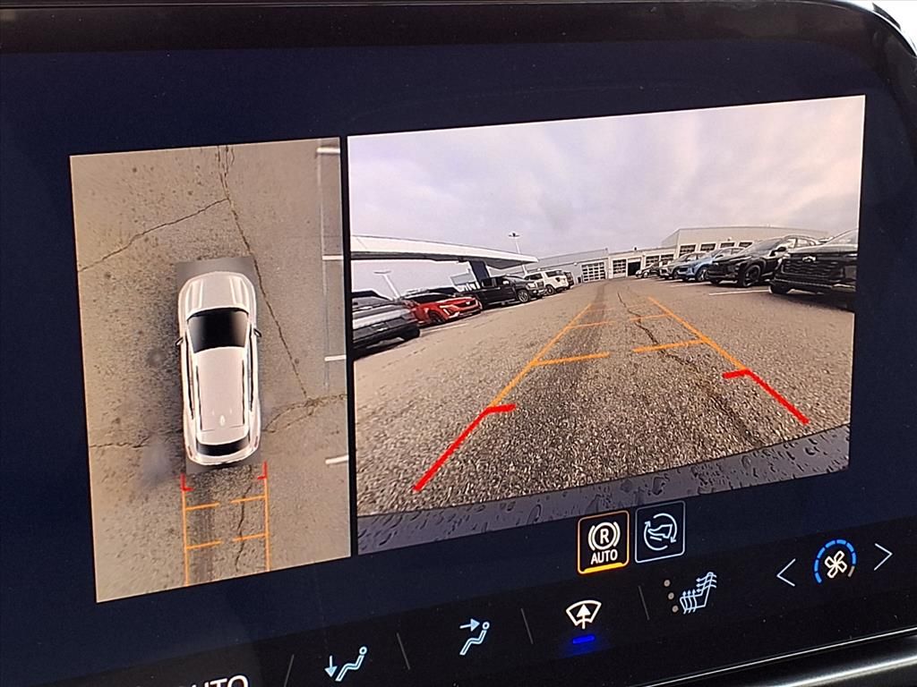 Thumbnail: 2026 Chevrolet Equinox - 17