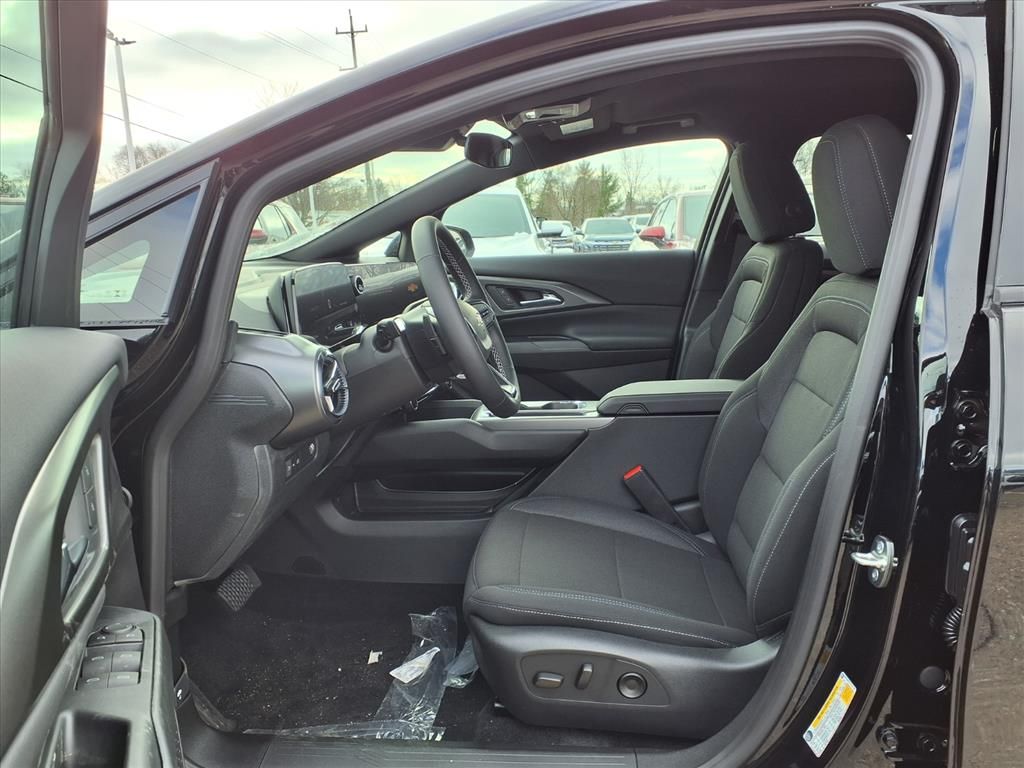 Thumbnail: 2026 Chevrolet Equinox - 8