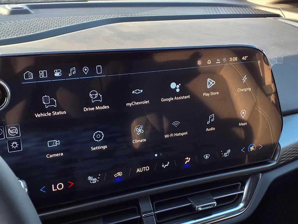 Thumbnail: 2026 Chevrolet Equinox - 9