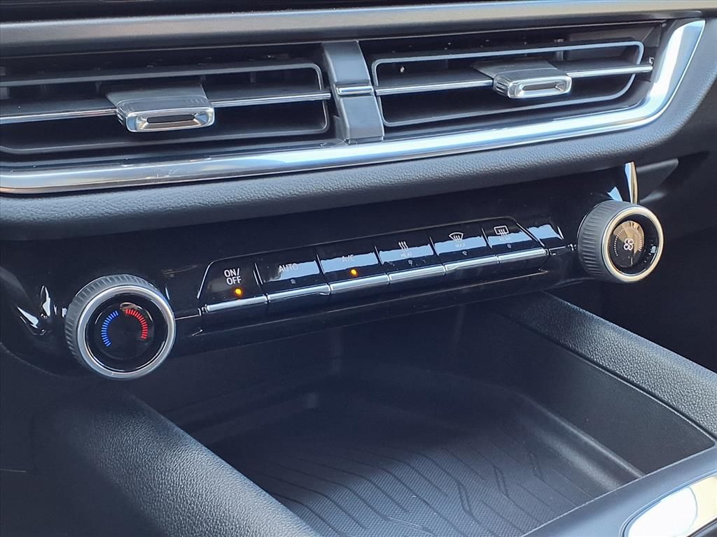 Thumbnail: 2026 Chevrolet Equinox - 21