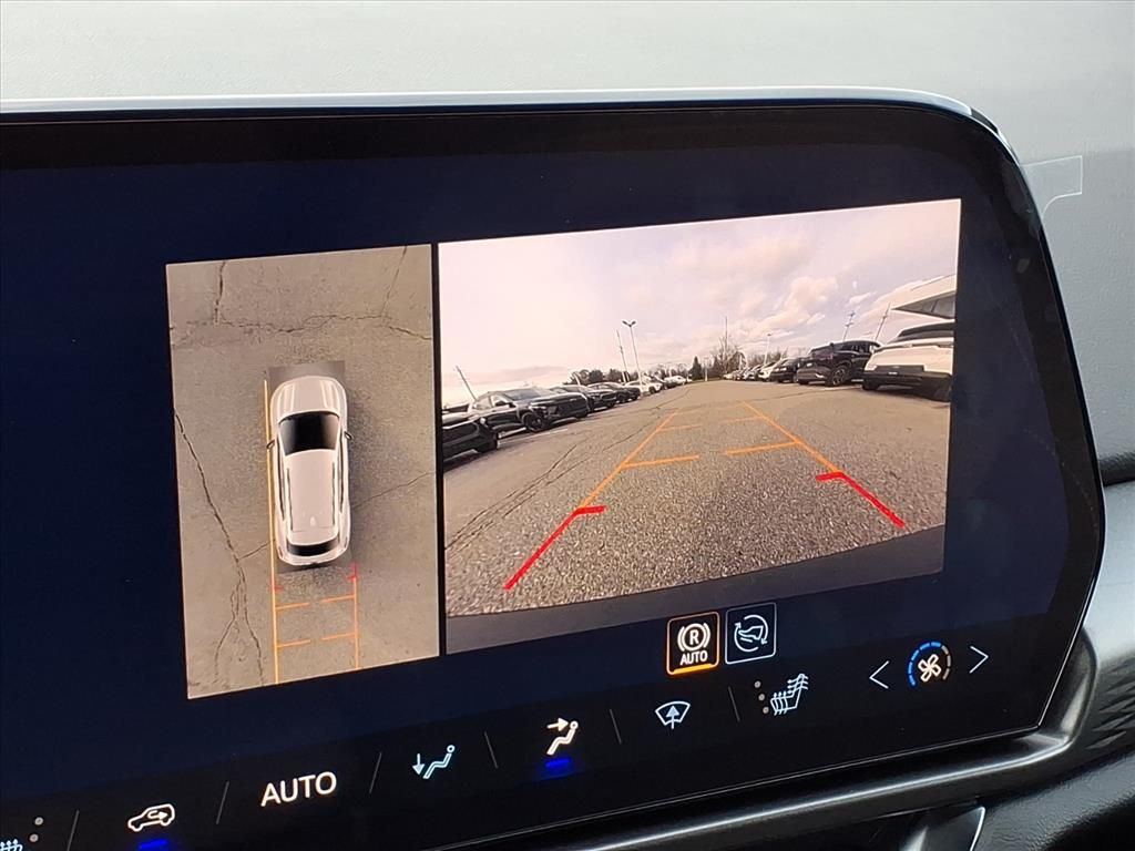 Thumbnail: 2026 Chevrolet Equinox - 20