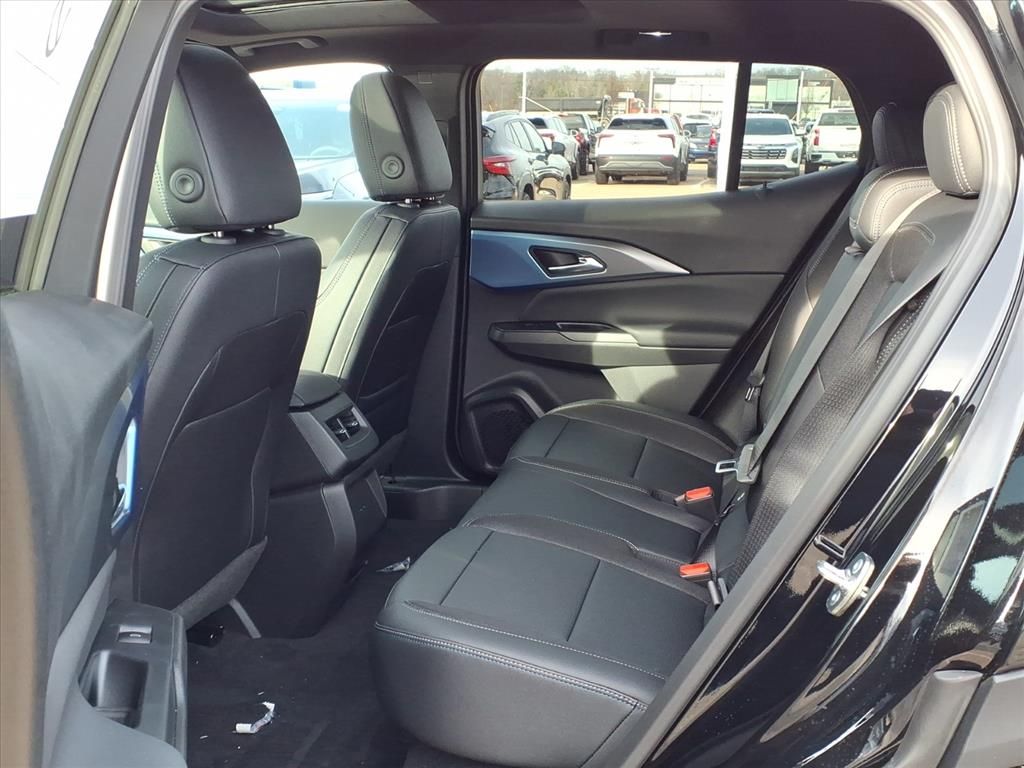 Thumbnail: 2026 Chevrolet Equinox - 10