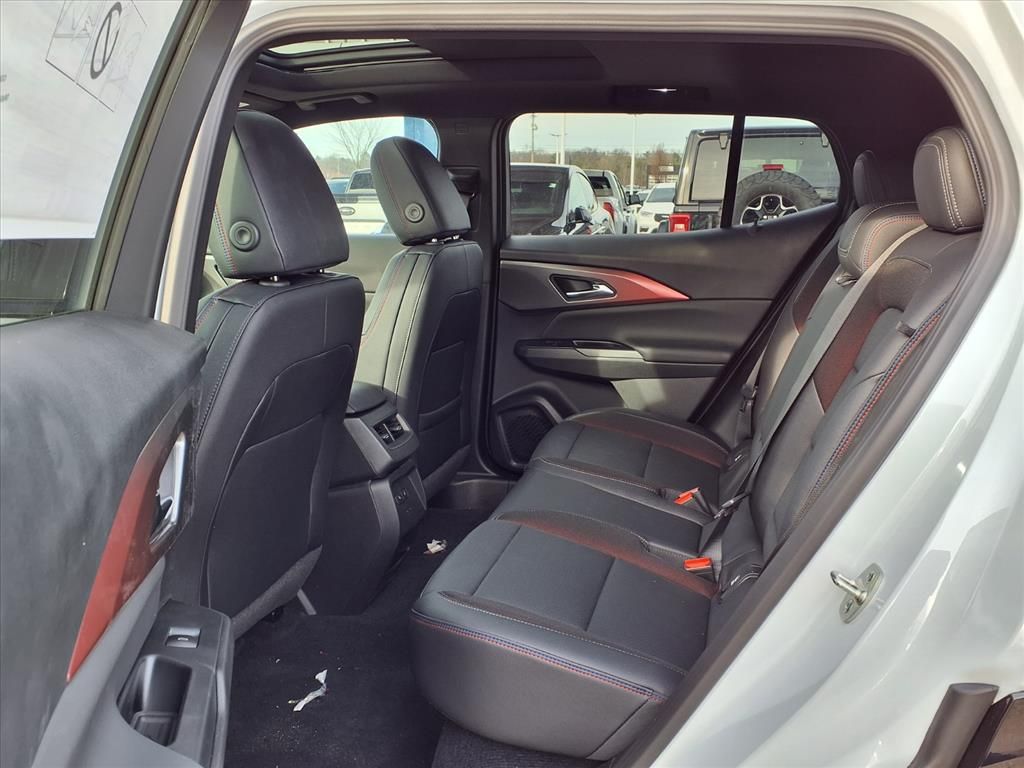 Thumbnail: 2026 Chevrolet Equinox - 8