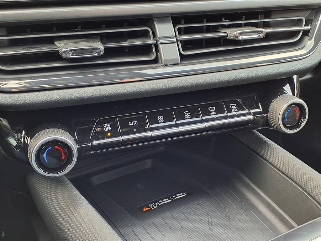 Thumbnail: 2026 Chevrolet Equinox - 23