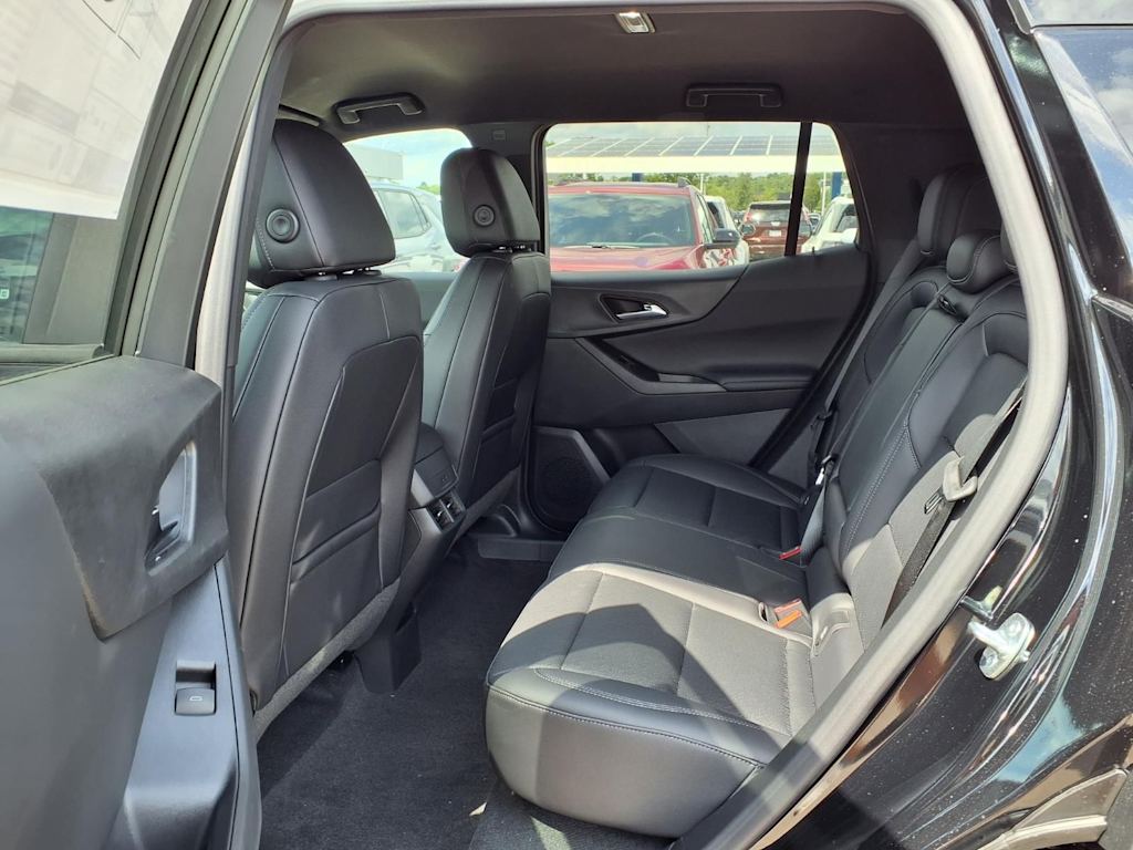 Thumbnail: 2027 Chevrolet Equinox - 10