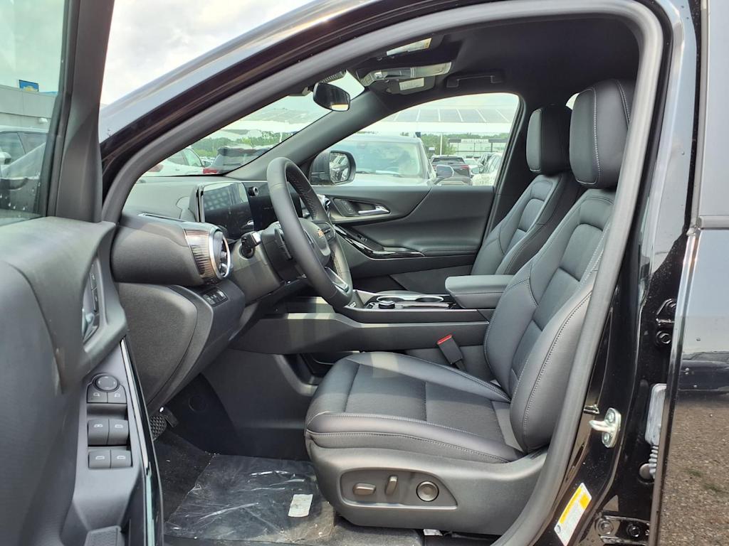 Thumbnail: 2027 Chevrolet Equinox - 9