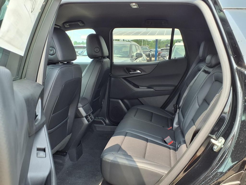 Thumbnail: 2027 Chevrolet Equinox - 10