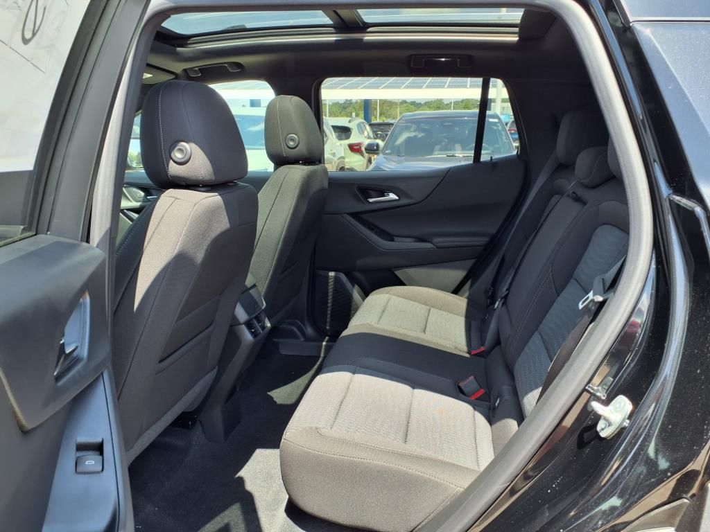 Thumbnail: 2026 Chevrolet Equinox - 10