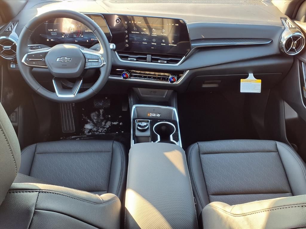 Thumbnail: 2026 Chevrolet Equinox - 2