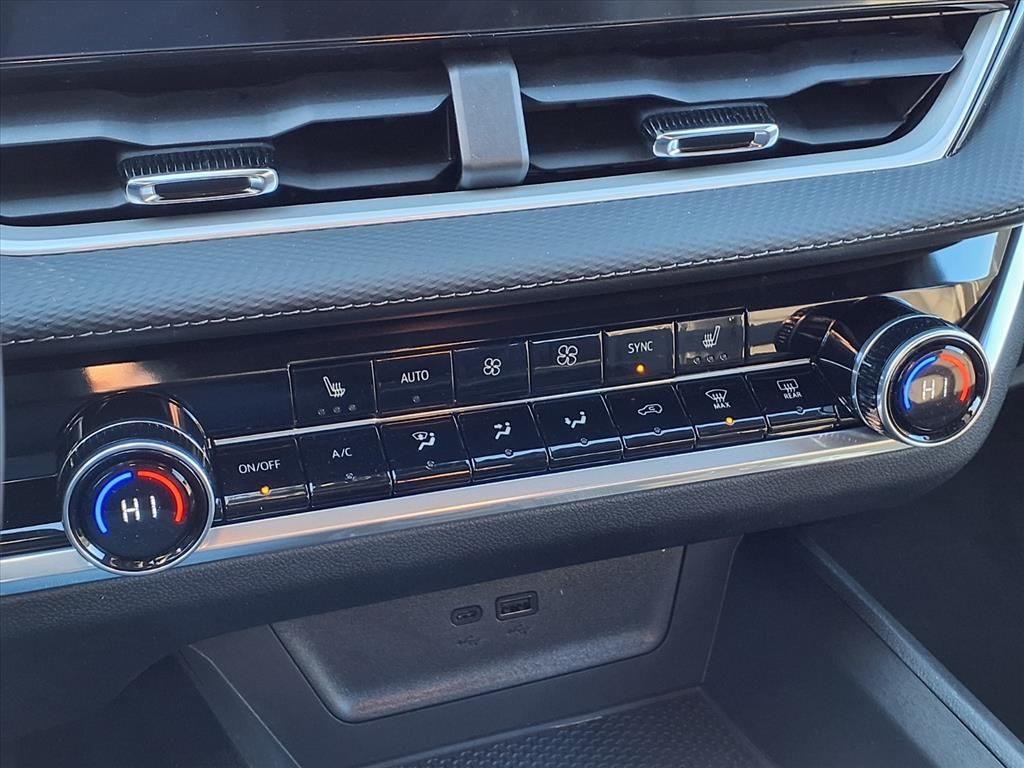 Thumbnail: 2026 Chevrolet Equinox - 22