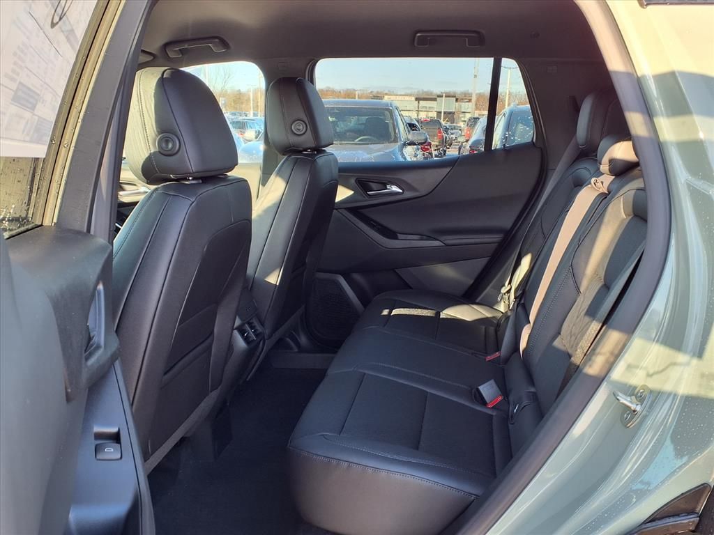 Thumbnail: 2026 Chevrolet Equinox - 10