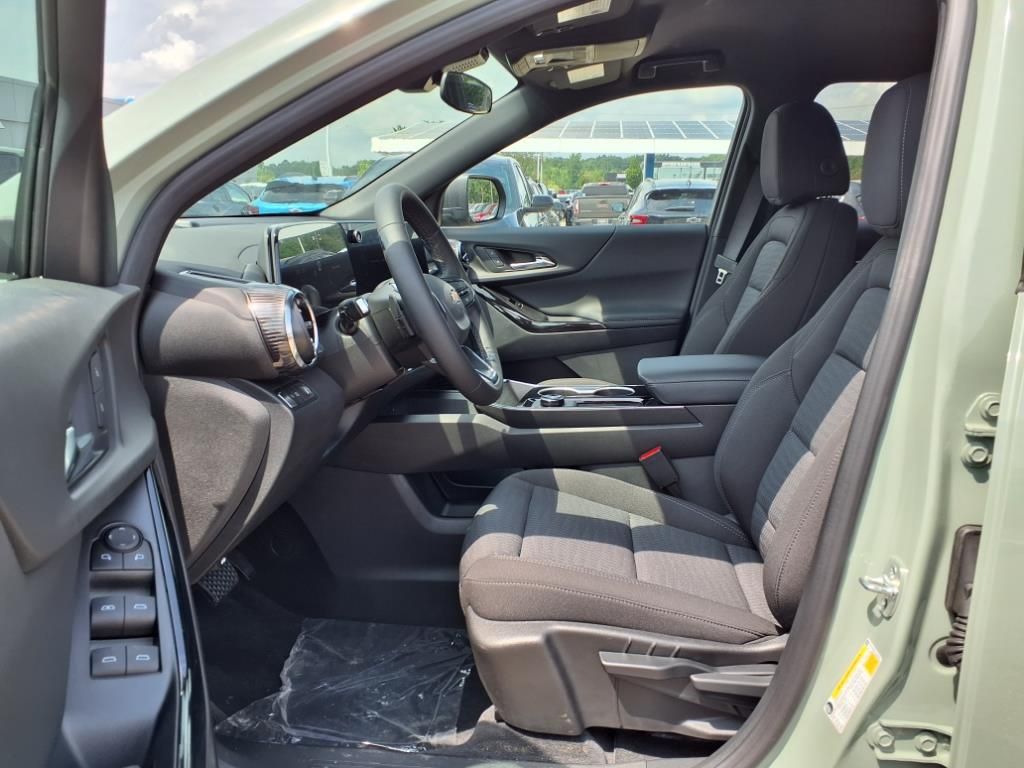 Thumbnail: 2026 Chevrolet Equinox - 9