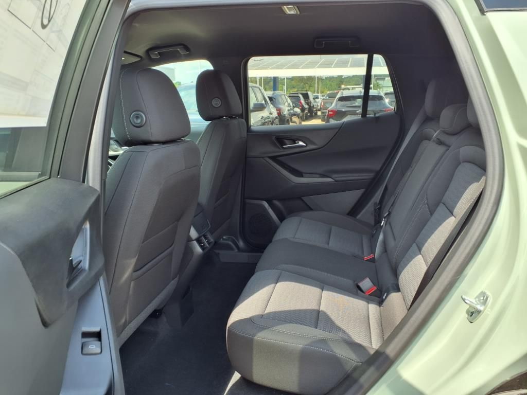 Thumbnail: 2026 Chevrolet Equinox - 10