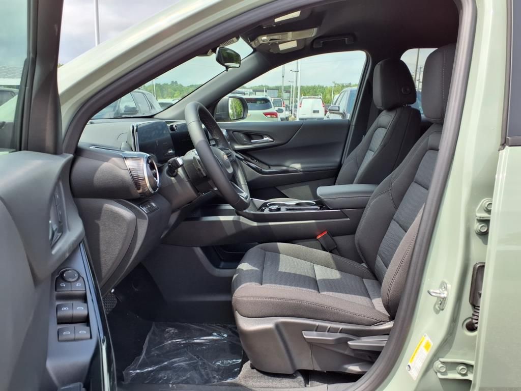 Thumbnail: 2026 Chevrolet Equinox - 9