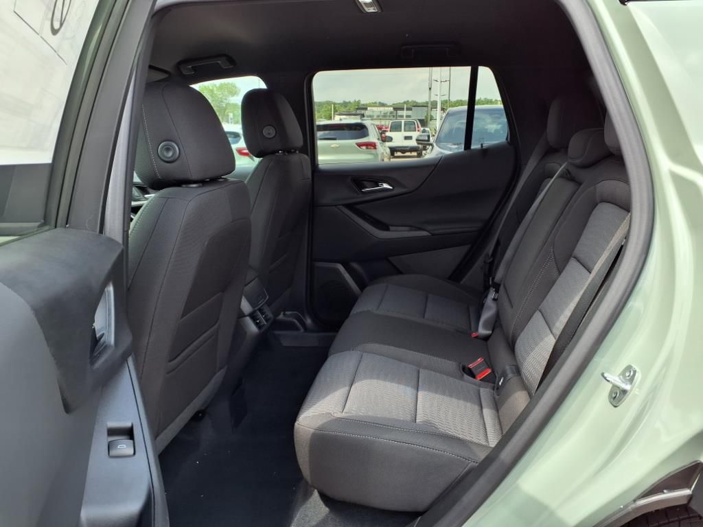 Thumbnail: 2026 Chevrolet Equinox - 10