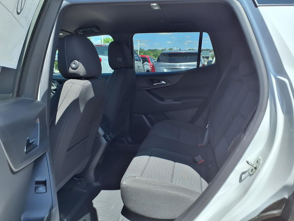 Thumbnail: 2026 Chevrolet Equinox - 10