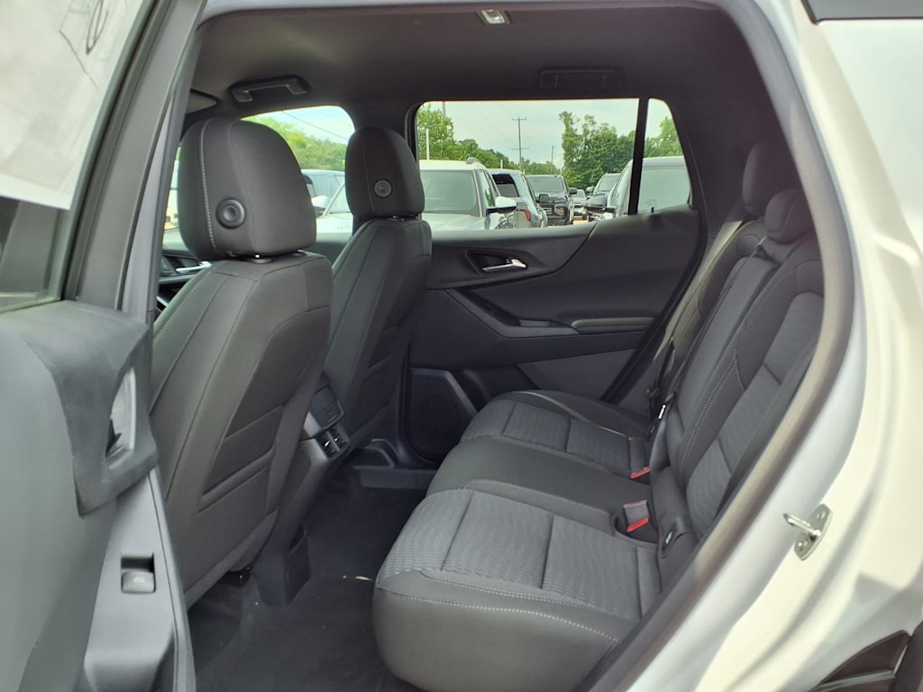 Thumbnail: 2026 Chevrolet Equinox - 9