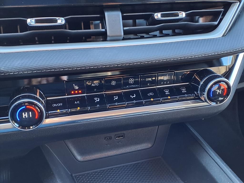 Thumbnail: 2026 Chevrolet Equinox - 21