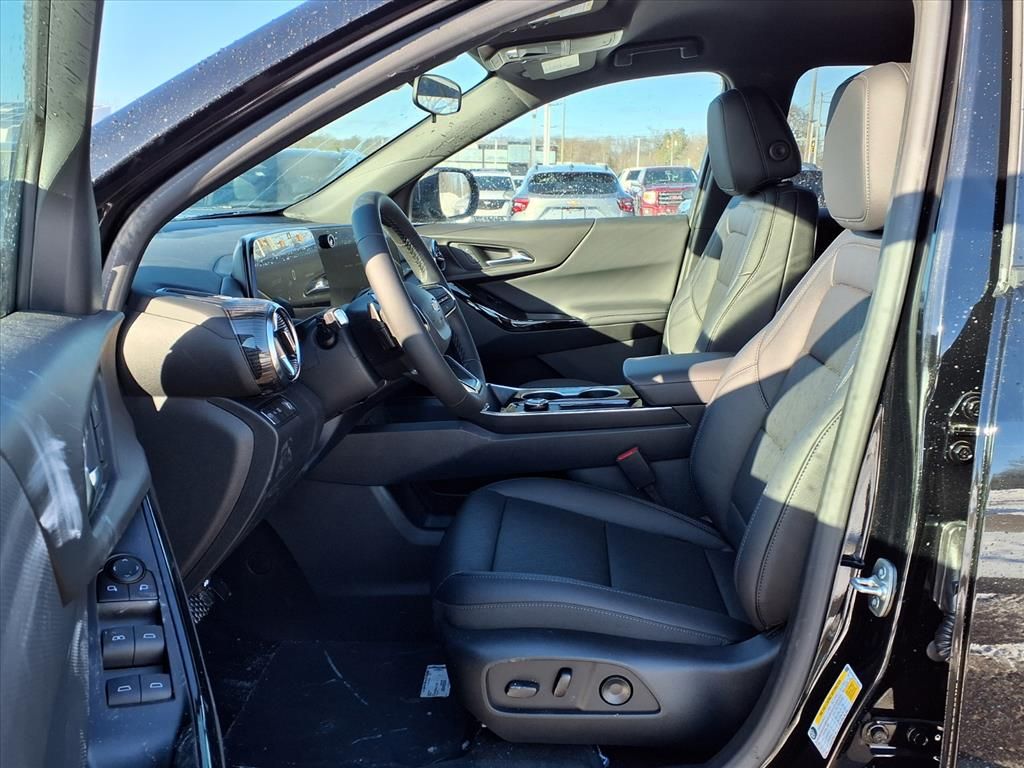 Thumbnail: 2026 Chevrolet Equinox - 8