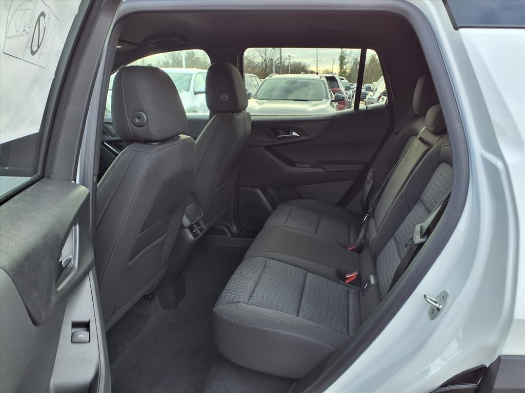 Thumbnail: 2026 Chevrolet Equinox - 10