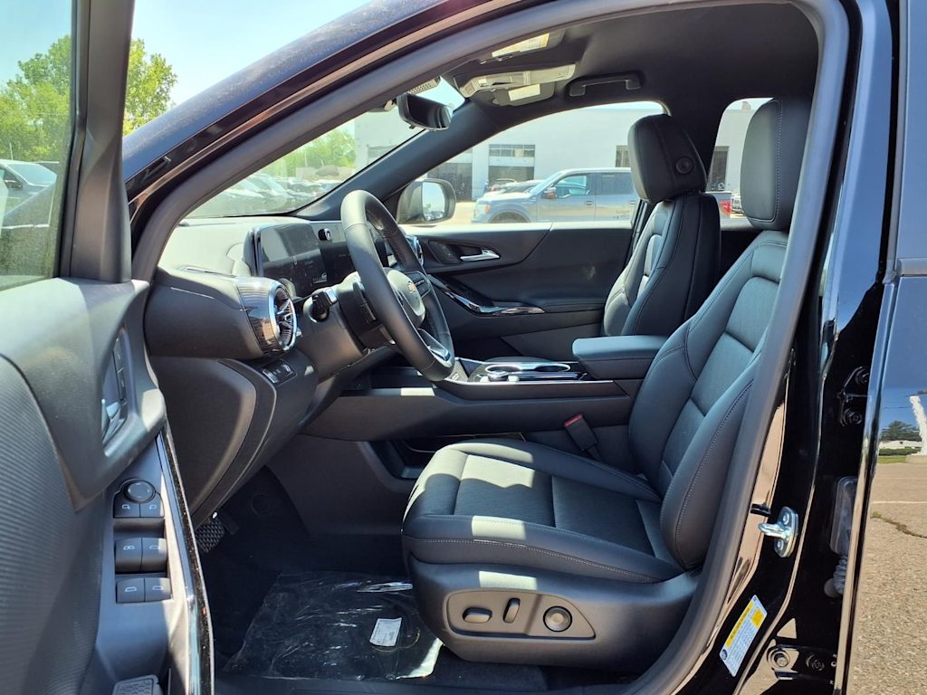 Thumbnail: 2026 Chevrolet Equinox - 9